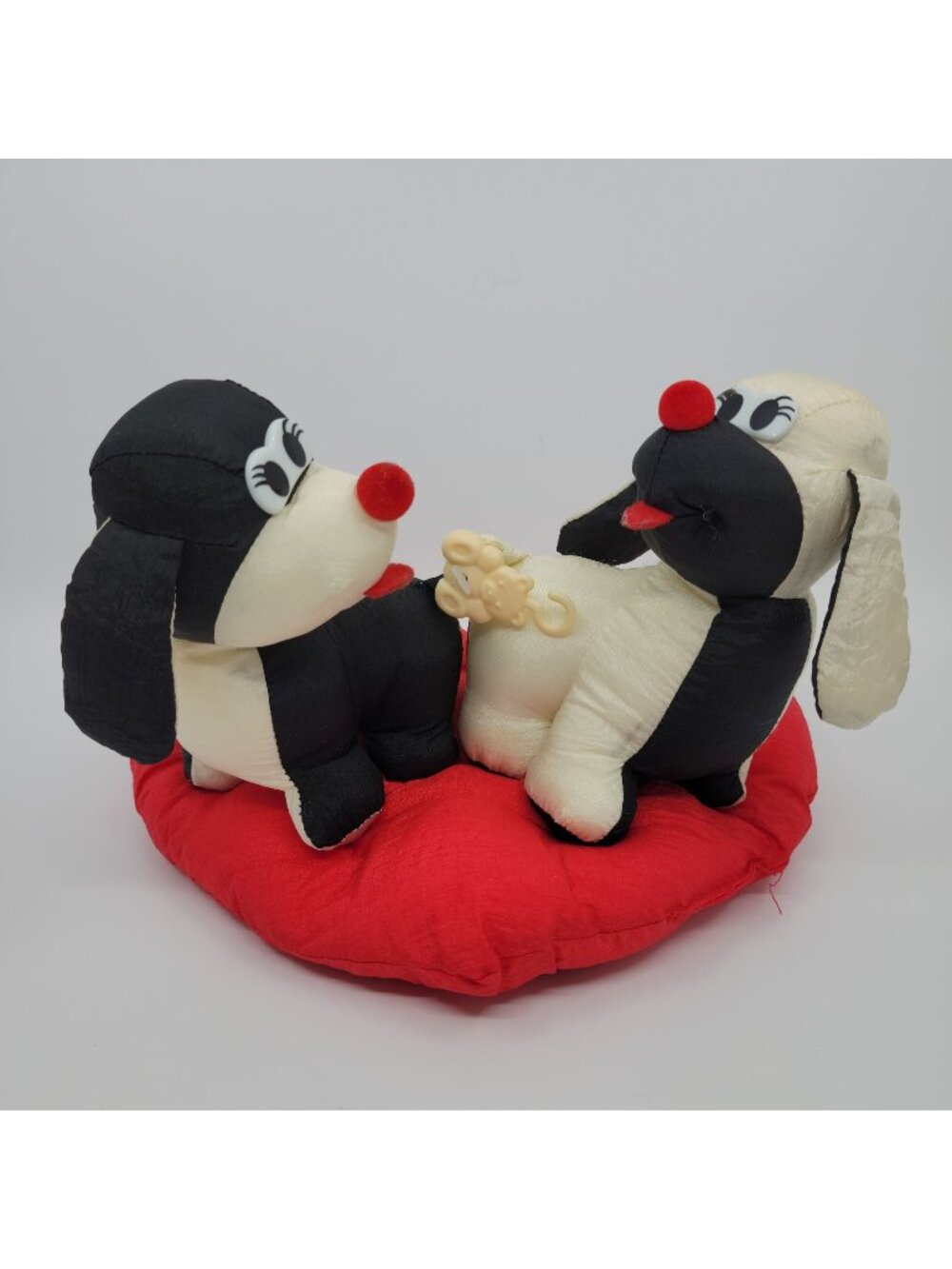 Embrace Sweetheart Puppy Dog Plush Heart Nylon Black, White, & Red Vintage 1989